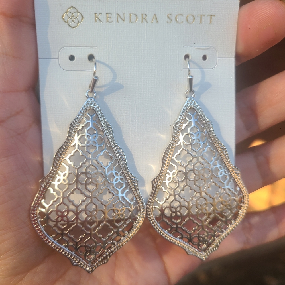 Kendra Scott NWT Adairs